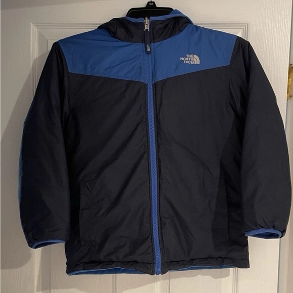 The North Face Kids Medium Two-Tone Blue and Black Jacket with Hood - Picture 1 of 7